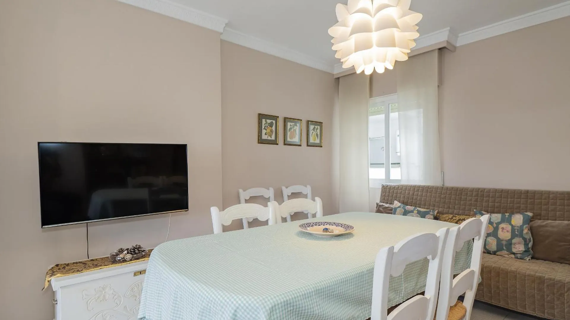 Cubo'S Apartamento Tarajes La Cala Ла-Кала-де-Михас 0*,  Испания